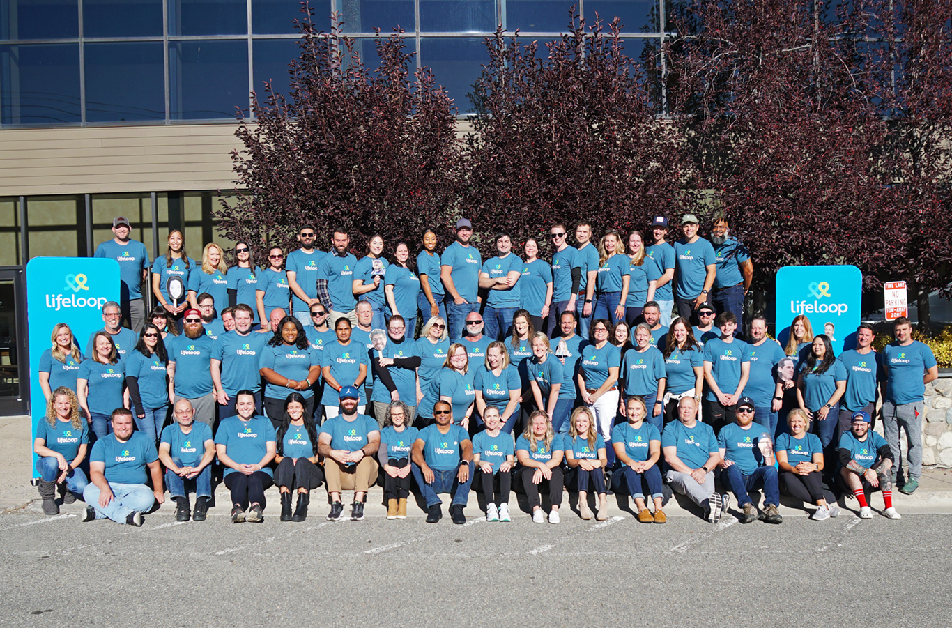 Lifeloop By Team Chupacabraz - Download Professional Colorful Image | Ultra HD